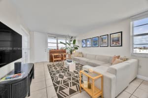 2016 Bay Dr APT 604, Miami Beach, FL 33141, - MLS#A12013589