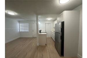 2325 Arthur St #5, Hollywood, FL 33020, - MLS#A12013598