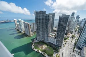 200 Biscayne Boulevard Way 4902, Miami