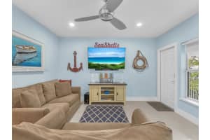 315 Van Buren St APT 103B, Hollywood, FL 33019, - MLS#A12013635