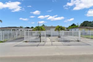9425 Nw 36th Ave, Miami