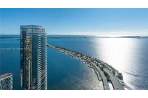 175 Se 25th Rd 4202, Miami