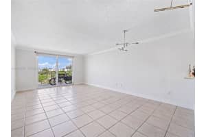 6950 Miami Gardens Dr 2 506, Hialeah, FL 33015, - MLS#A12013686