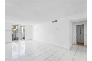 720 Collins Ave APT 204, Miami Beach, FL 33139, - MLS#A12013751