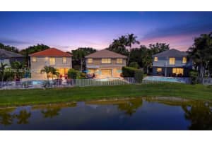 4019 Turquoise Trl, Weston