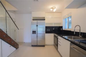 3239 W Trade Ave APT 9, Miami, FL 33133, - MLS#A12013771