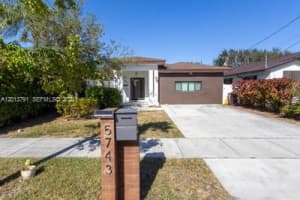 5743 SW 18th St, West Park, FL 33023, - MLS#A12013791