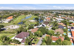 7200 N Oakmont Dr, Hialeah, FL 33015, - MLS#A12013867