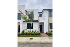 929 Ne 211th St, Miami