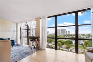 800 Parkview Dr APT 901, Hallandale Beach, FL 33009, - MLS#A12013896