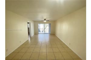 Building 15, 8051 S Colony Cir APT 205, Tamarac, FL 33321, - MLS#A12013899
