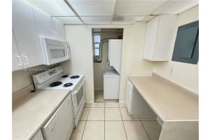 Building 15, 8051 S Colony Cir APT 205, Tamarac, FL 33321, - MLS#A12013899