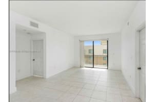 3590 Coral Wy APT 910, Miami, FL 33145, - MLS#A12013902