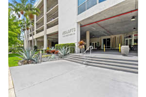 10 SW South River Dr #1506, Miami, FL 33130, - MLS#A12013903