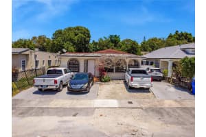 201 Nw 25th Ave, Miami