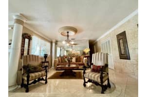 2525 SW 107th Ct, Miami, FL 33165, - MLS#A12013918