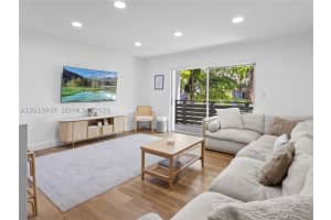 7487 SW 82nd St APT C208, Miami, FL 33143, - MLS#A12013937