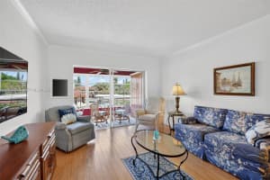 2991 NW 46th Ave APT 204, Lauderdale Lakes, FL 33313, - MLS#A12013953