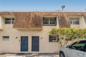 15385 S Dixie Hwy APT 4, Palmetto Bay, FL 33157, - MLS#A12013962