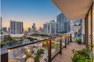 88 SW 7th St Apartment 1012, Miami, FL 33130, - MLS#A12013971