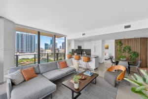 88 SW 7th St Apartment 1012, Miami, FL 33130, - MLS#A12013971