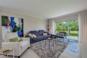 6200 NW 44th St APT 301, Lauderhill, FL 33319, - MLS#A12013980