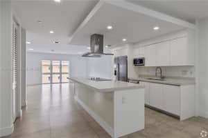 434 SW 10th St A, Miami, FL 33130, - MLS#A12013981