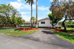 12425 SW 91 Ave, Miami, FL 33176, - MLS#A12013993