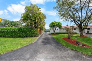 12425 SW 91 Ave, Miami, FL 33176, - MLS#A12013993