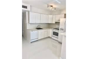 1120 102nd St APT 4, Bay Harbor Islands, FL 33154, - MLS#A12014011