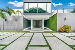 6695 Sw 112th St, Pinecrest