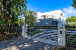 6695 SW 112th St, Miami, FL 33156, - MLS#A12014025