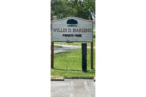 18875 Nw 62nd Ave 208, Hialeah