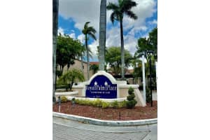 10450 Sw 157th Ct 208, Miami