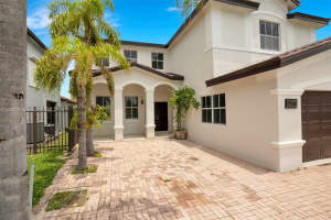12931 NW 7th Ln, Miami, FL 33182, - MLS#A12014066