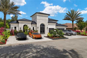 541 Enclave Cir E, Pembroke Pines, FL 33027, - MLS#A12014076