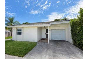10559 La Placida Dr, Coral Springs
