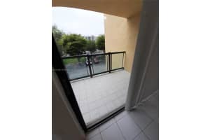 11800 Sw 18th St 314-4, Miami
