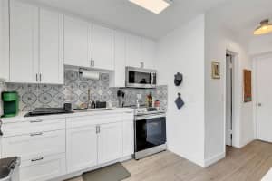 595 NW 101st St, Miami, FL 33150, - MLS#A12014136