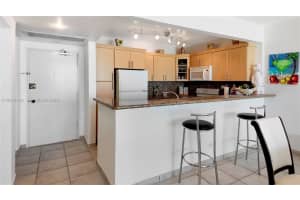 5601 Collins Ave APT 711, Miami Beach, FL 33140, - MLS#A12014146