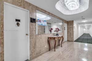 700 Biltmore Way APT 915, Coral Gables, FL 33134, - MLS#A12014154