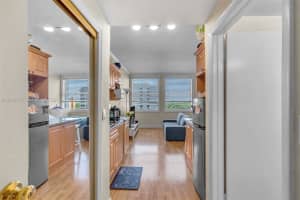 700 Biltmore Way APT 915, Coral Gables, FL 33134, - MLS#A12014154