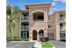 6533 Emerald Dunes Dr APT 208, West Palm Beach, FL 33411, - MLS#A12014186
