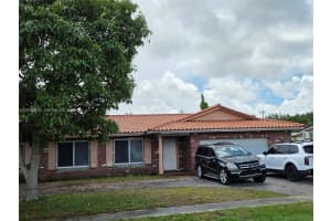 5240 Sw 10th Ct, Plantation