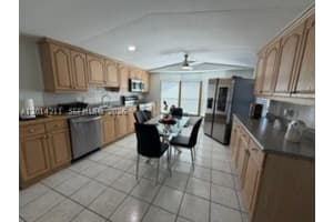 114 Lone Pine Dr, Hallandale Beach, FL 33009, - MLS#A12014211