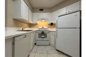 212 Lake Pointe Dr APT 209, Oakland Park, FL 33309, - MLS#A12014254
