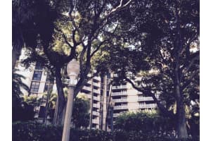 1121 Crandon Bl E1104, Key Biscayne