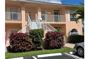 575 Augusta Blvd APT 8, Naples, FL 34113, - MLS#A12014264