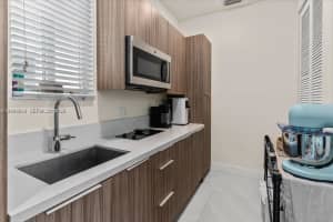 6680 NW 102nd Path, Doral, FL 33178, - MLS#A12014289