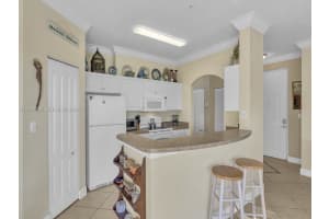 5035 Fairways Cir #305, Vero Beach, FL 32967, - MLS#A12014392